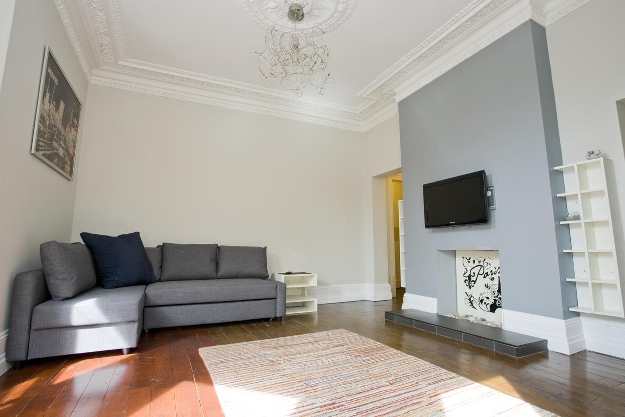 Large 2 Bedroom Apt - Near Beach - Free Parking Bournemouth Exterior foto