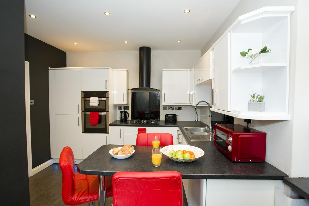 Large 2 Bedroom Apt - Near Beach - Free Parking Bournemouth Exterior foto